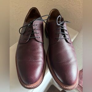 Bostonian Somerville Low Tumble dress shoe. Burgundy Men’s 10